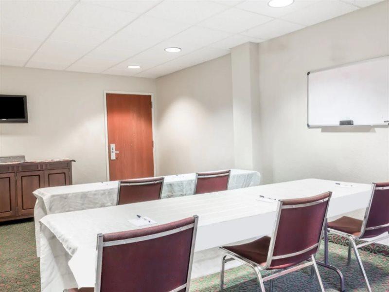 Microtel Inn & Suites מריאנה מראה חיצוני תמונה