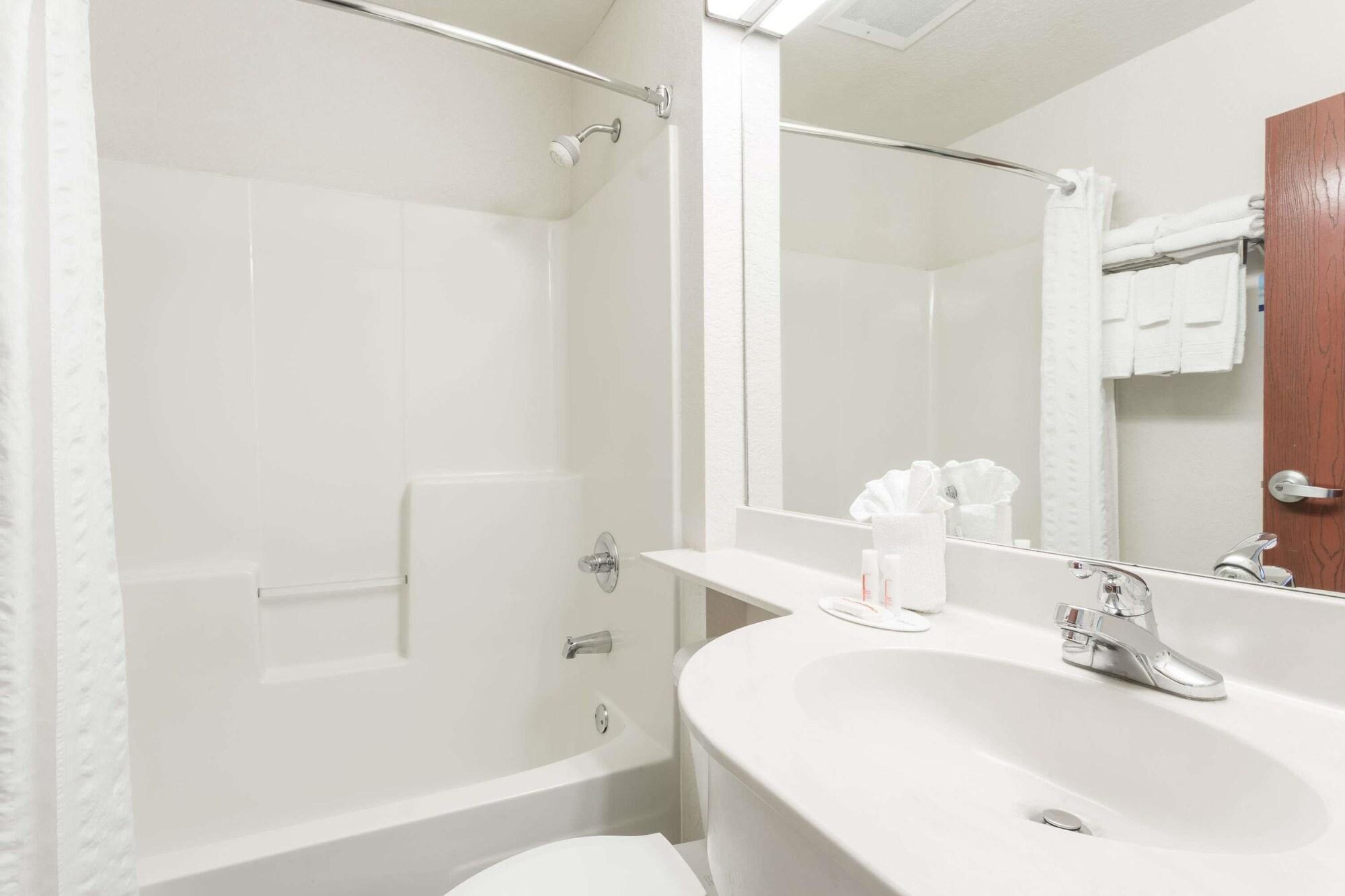 Microtel Inn & Suites מריאנה מראה חיצוני תמונה