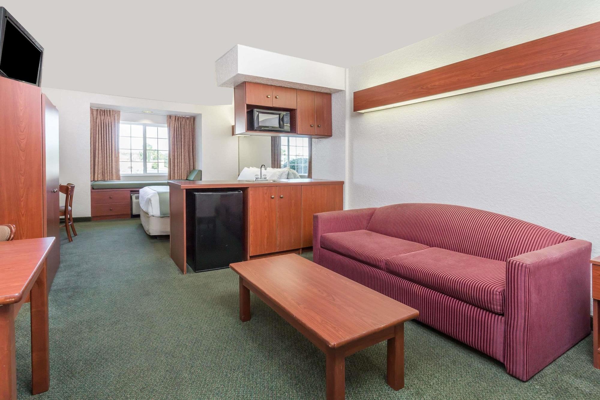 Microtel Inn & Suites מריאנה מראה חיצוני תמונה
