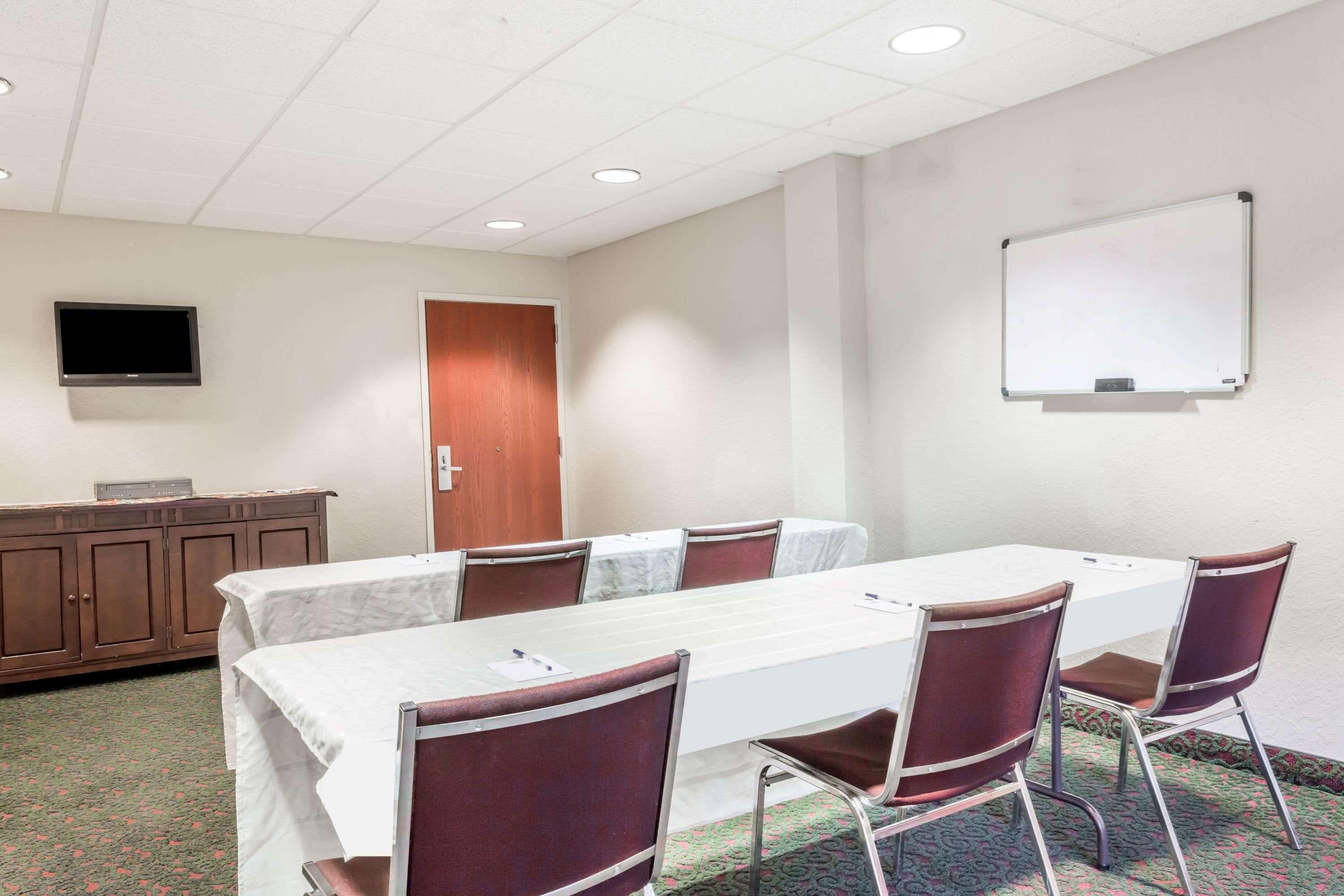 Microtel Inn & Suites מריאנה מראה חיצוני תמונה