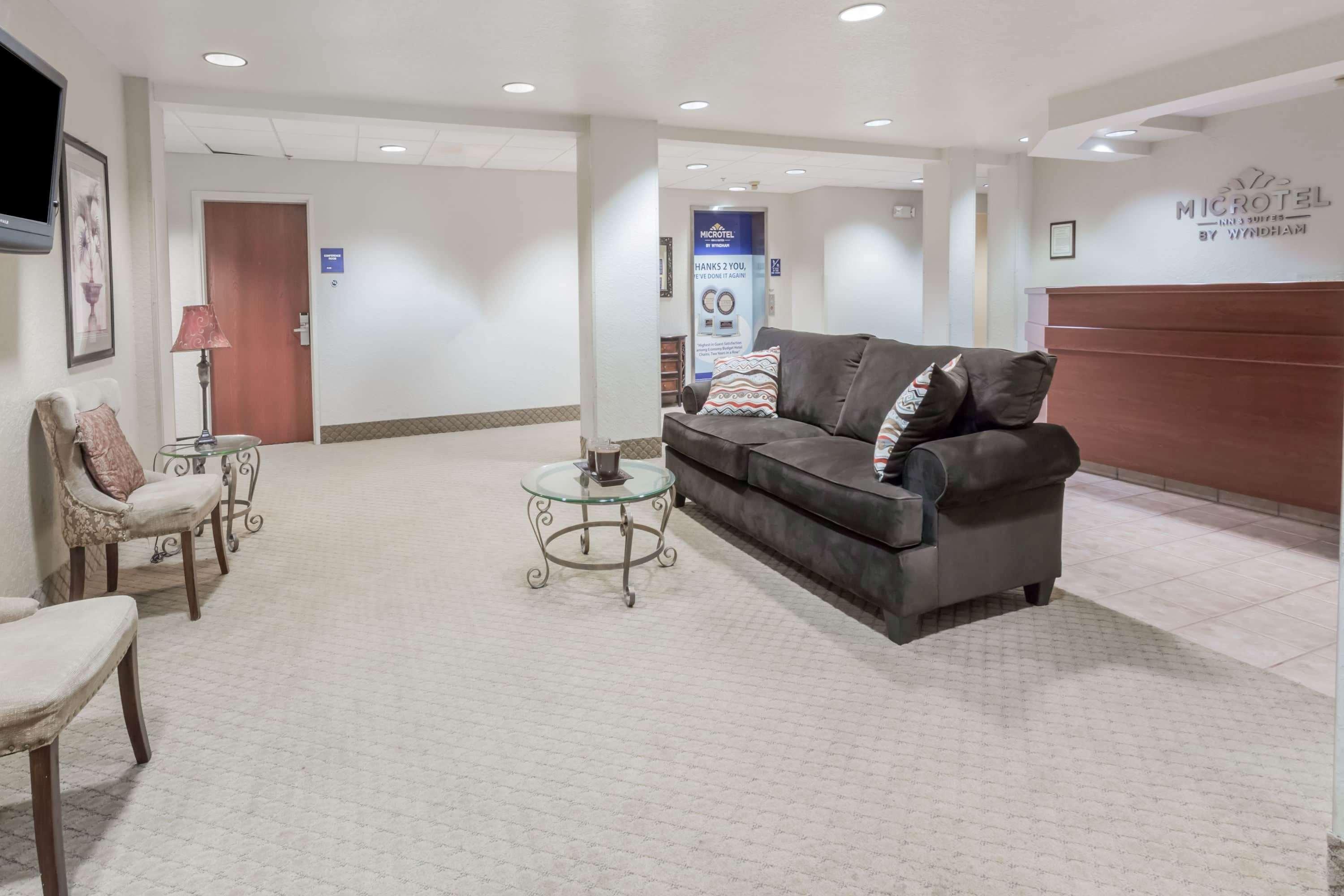 Microtel Inn & Suites מריאנה מראה חיצוני תמונה