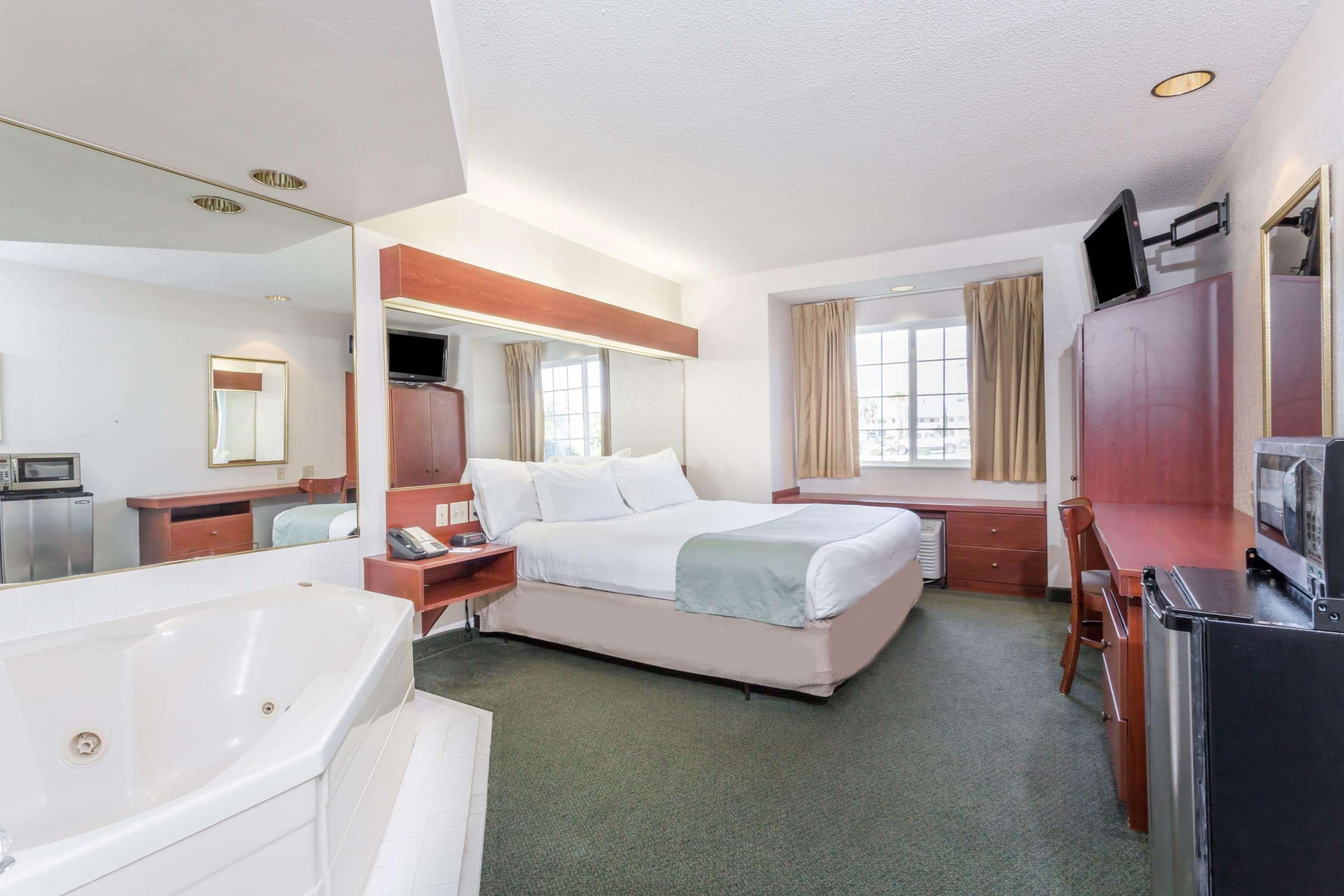 Microtel Inn & Suites מריאנה מראה חיצוני תמונה