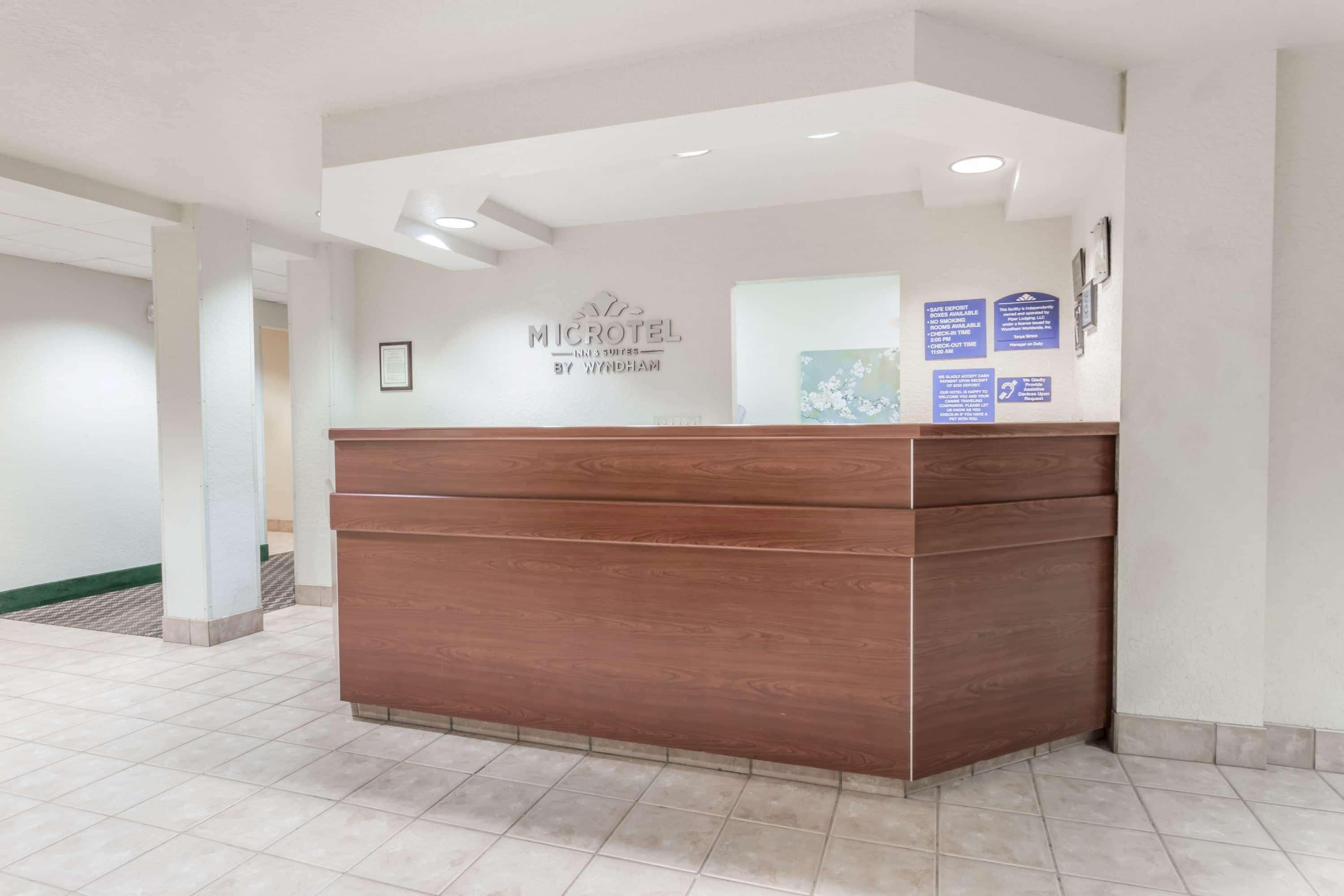 Microtel Inn & Suites מריאנה מראה חיצוני תמונה