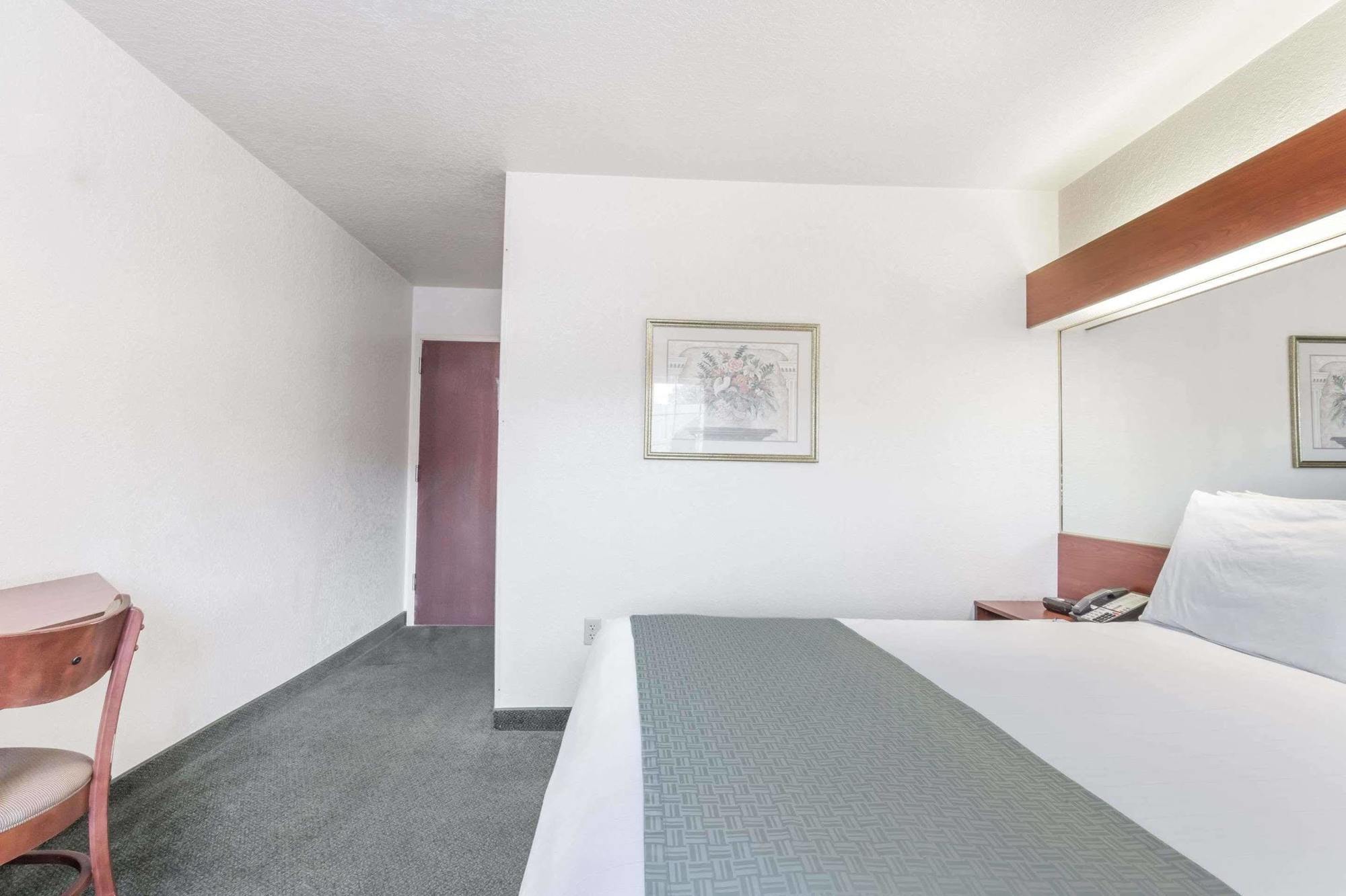 Microtel Inn & Suites מריאנה מראה חיצוני תמונה